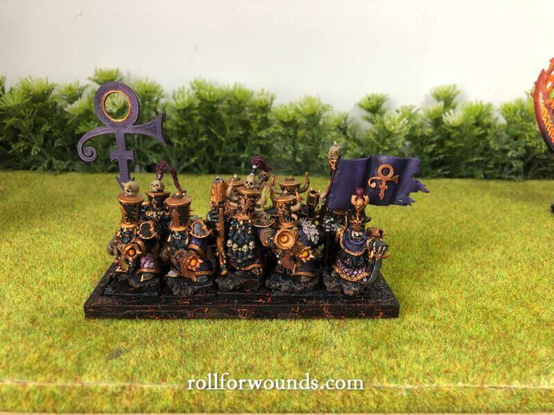 Chaos Dwarf blunderbusses on square bases